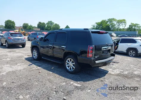 2008 GMC Yukon Denali z USA, uszkodzony, nr VIN 1GKFK63838J101794